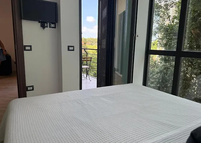 Relais Torrevecchia - Zona Gemelli E Metro Apartment Rom